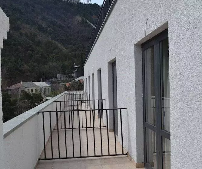 هتل Astoria Tbilisi