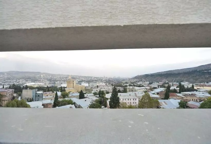 هتل Astoria Tbilisi