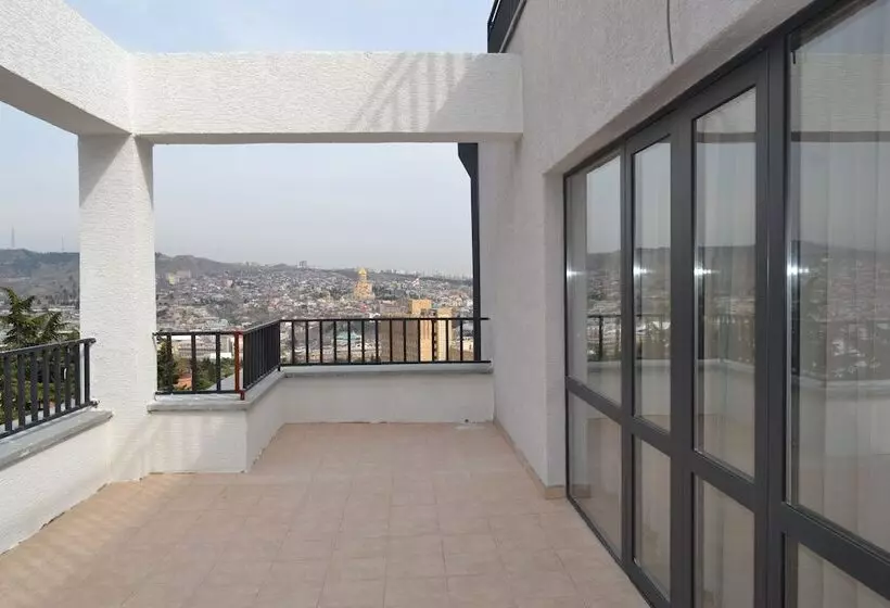 هتل Astoria Tbilisi