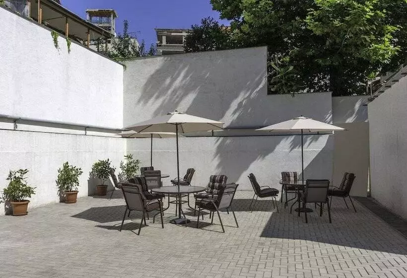 هتل Astoria Tbilisi