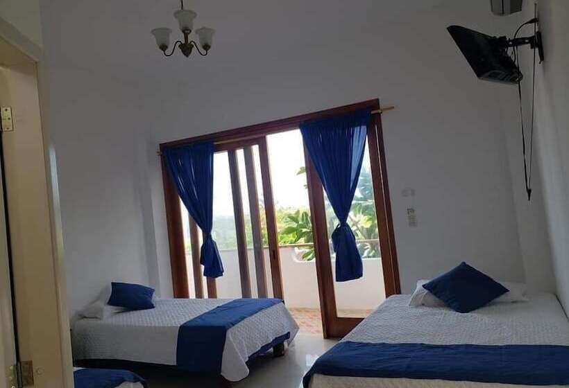 Hotel Hospedaje Delfin Azul