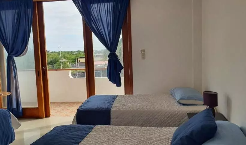 هتل Hospedaje Delfin Azul