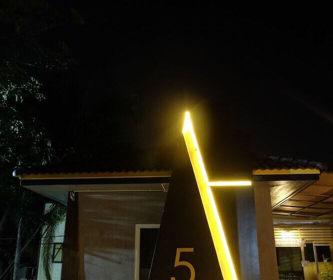 Golden House Hotel Sakaeo