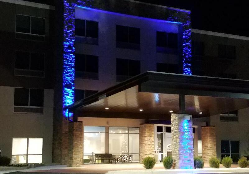 호텔 Holiday Inn Express & Suites Decatur By Ihg