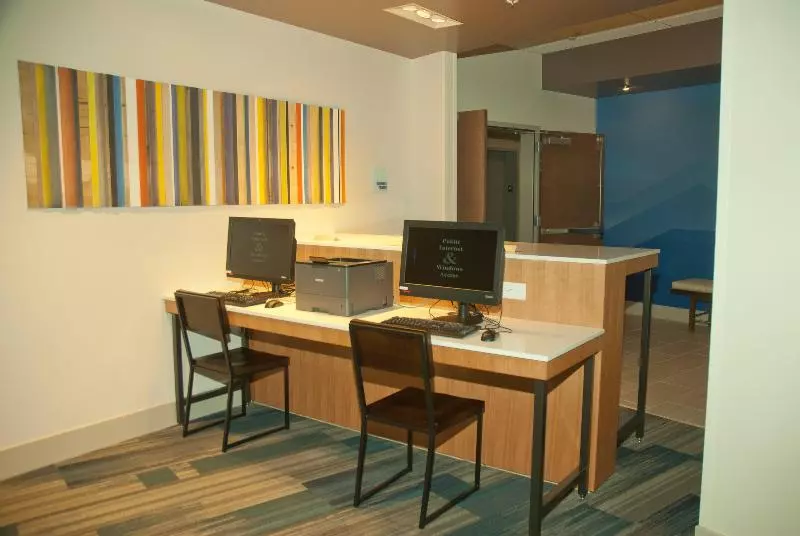 호텔 Holiday Inn Express & Suites Decatur By Ihg