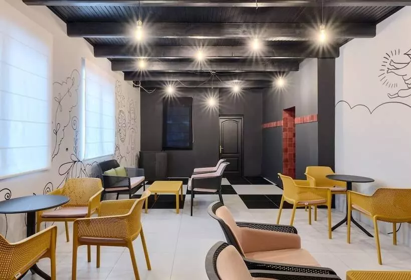 هتل Lavanda Country Club