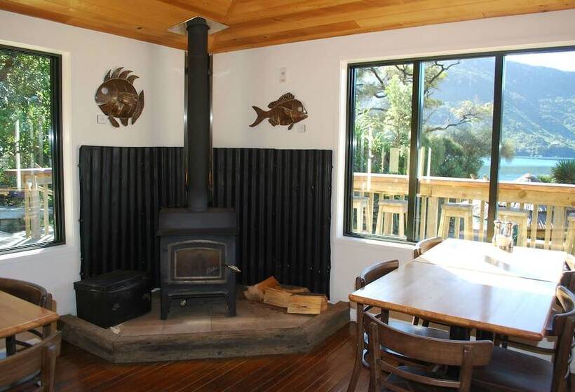 فندق Lochmara Lodge