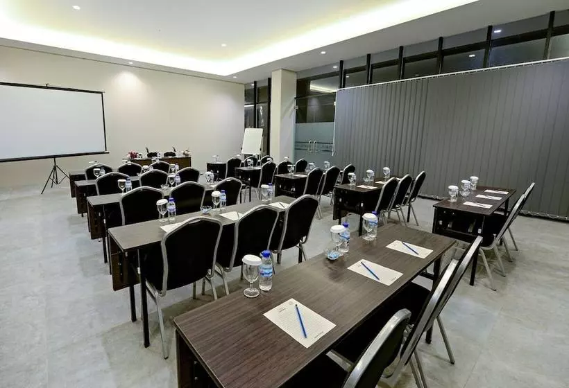 酒店 Neo Eltari Kupang By Aston