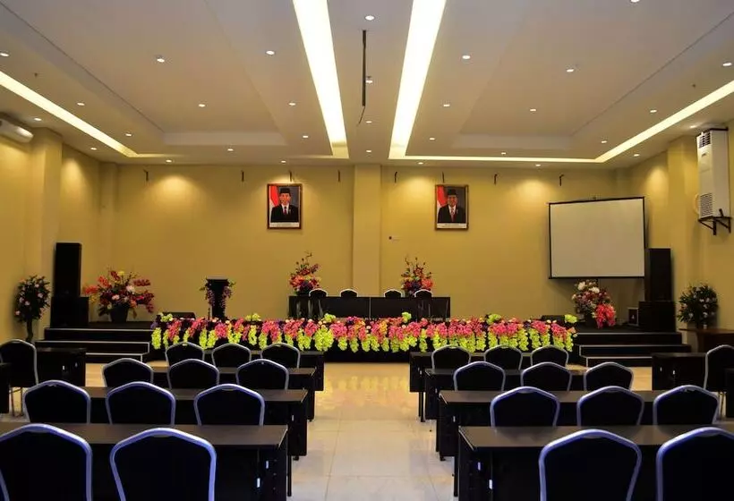 酒店 Neo Eltari Kupang By Aston