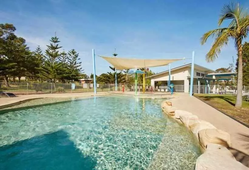 Отель Norah Head Holiday Park