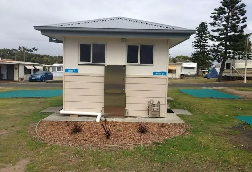 Отель Norah Head Holiday Park