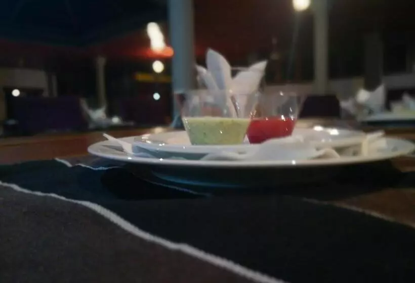 ホテル Paradise Inn