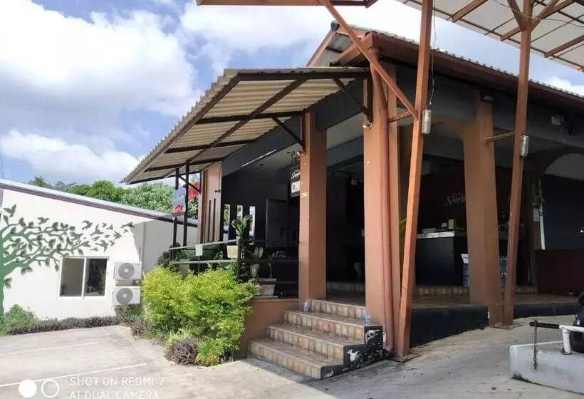 Hotelli Phuket Siam Villas Sha Plus