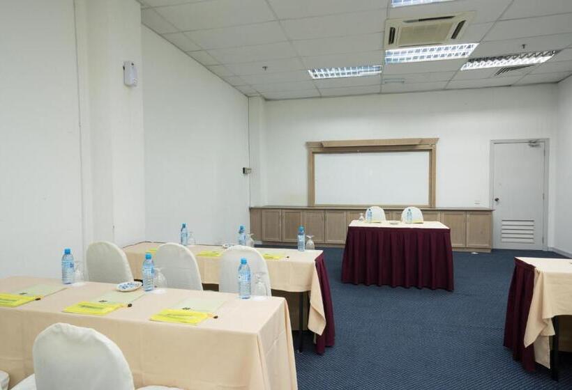 Th Hotel Kelana Jaya