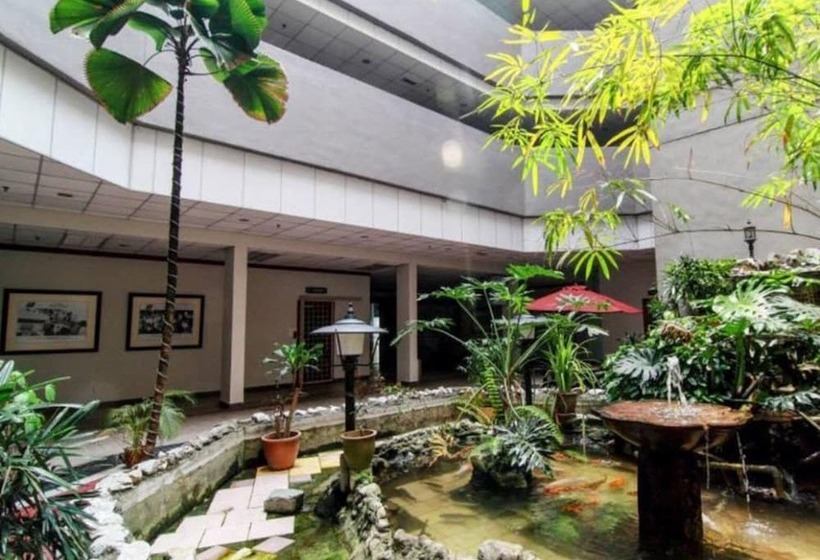 Th Hotel Kelana Jaya