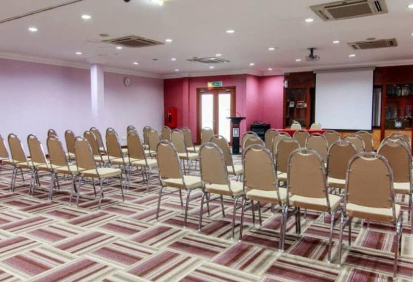 Th Hotel Kelana Jaya