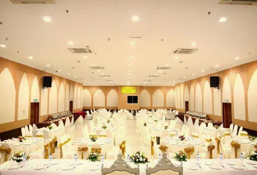 Th Hotel Kelana Jaya