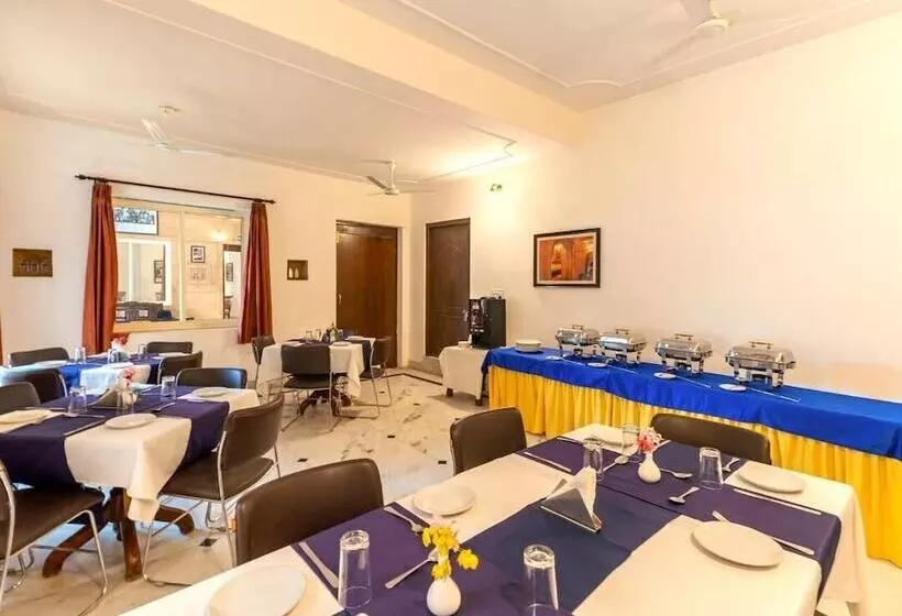 Hotel Welcomheritage Kalyan Bhawan