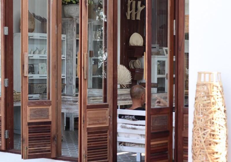 فندق Wendy The Pool Resort @ Koh Kood