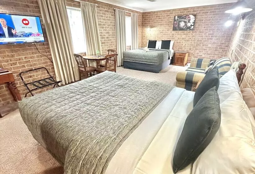 Мотель Golden Grain Motor Inn