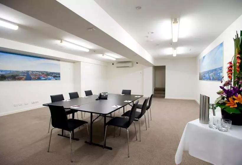 Newcastle Central Plaza Apartment Hotel Official