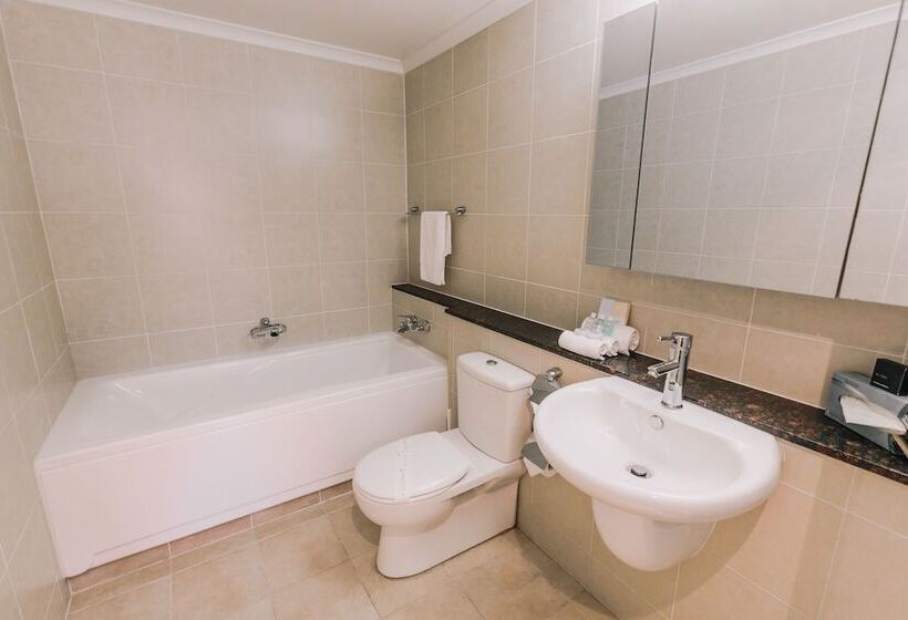 Newcastle Central Plaza Apartment Hotel Official