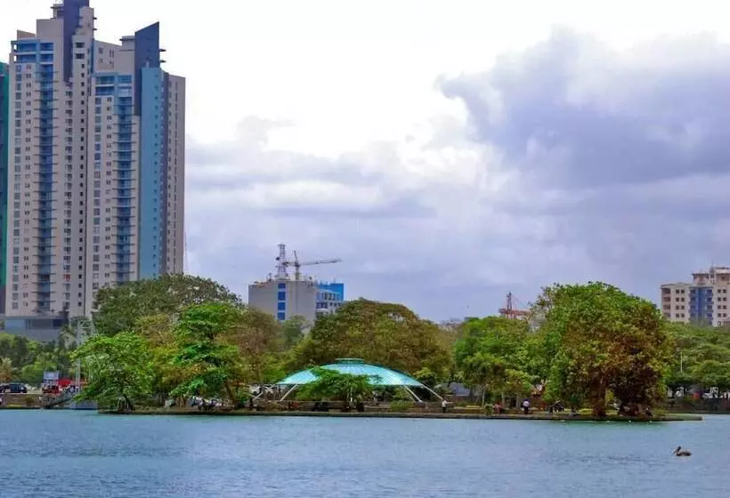 Panoramic Holiday Apartment Seagull Complex Colombo