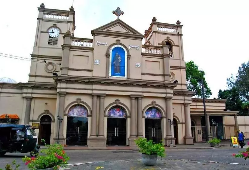 Panoramic Holiday Apartment Seagull Complex   Colombo