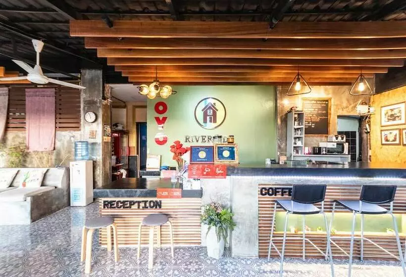 Pensió Riverside Guesthouse