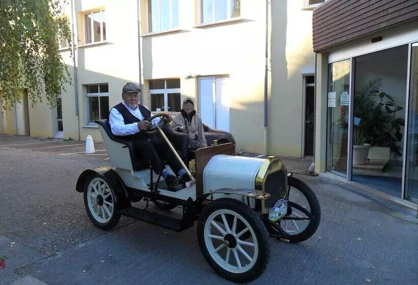 Brit Hotel Confort Gien