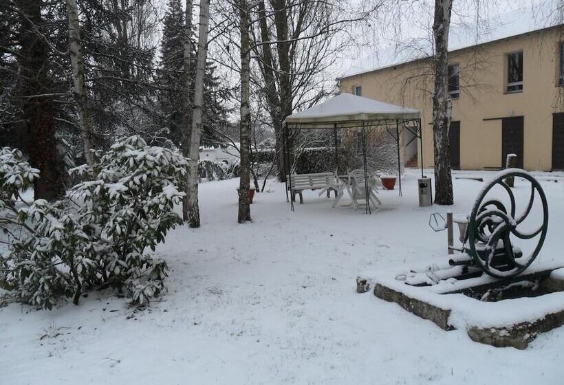 Brit Hotel Confort Gien