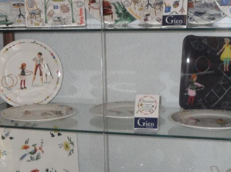 Brit Hotel Confort Gien