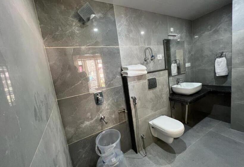 酒店 Sakura Palace