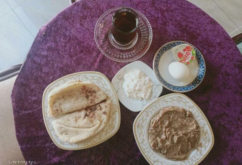 هاستل Cairo Plaza 70