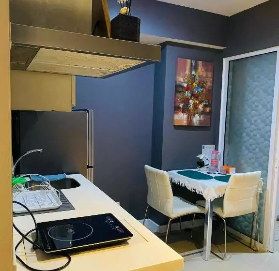 Positano Tower, Azure Urban Resort Residences