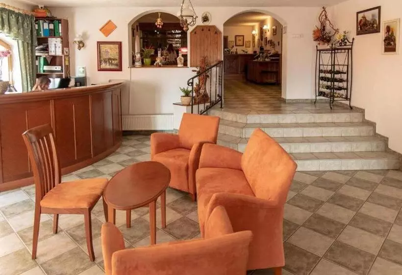 ベッドアンドブレックファースト Főnix Wellness Panzió Hévíz