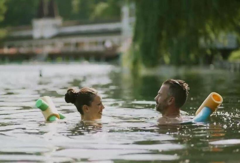 مبيت وإفطار Főnix Wellness Panzió Hévíz