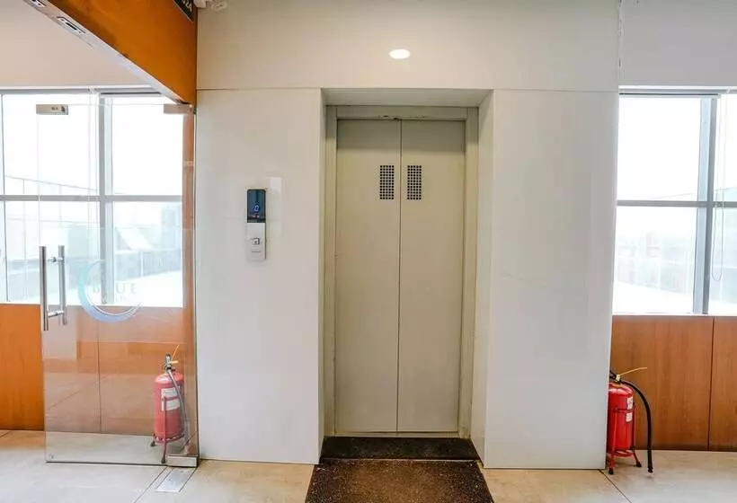Fabhotel Prime Blue Moon