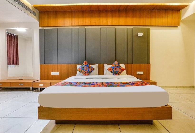 Fabhotel Prime Blue Moon