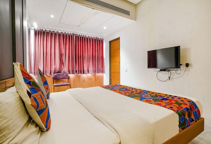 Fabhotel Prime Blue Moon