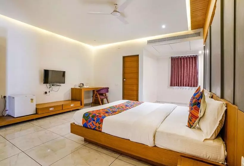 Fabhotel Prime Blue Moon
