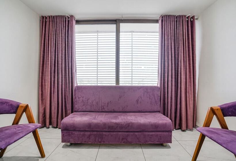 Fabhotel Prime Blue Moon