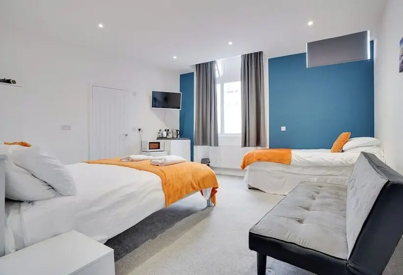 ホテル Homesly Guest Rooms, Comfortable En Suite Guest Rooms With Free Parking And Self Check In