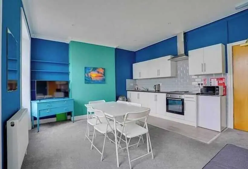 ホテル Homesly Guest Rooms, Comfortable En Suite Guest Rooms With Free Parking And Self Check In