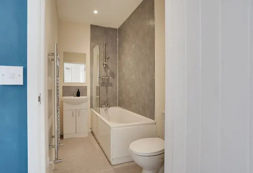 ホテル Homesly Guest Rooms, Comfortable En Suite Guest Rooms With Free Parking And Self Check In