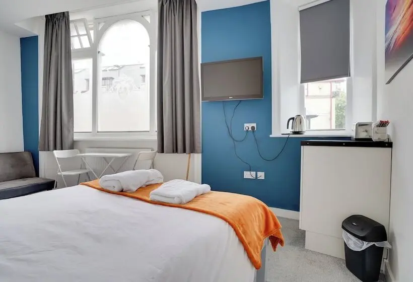 ホテル Homesly Guest Rooms, Comfortable En Suite Guest Rooms With Free Parking And Self Check In