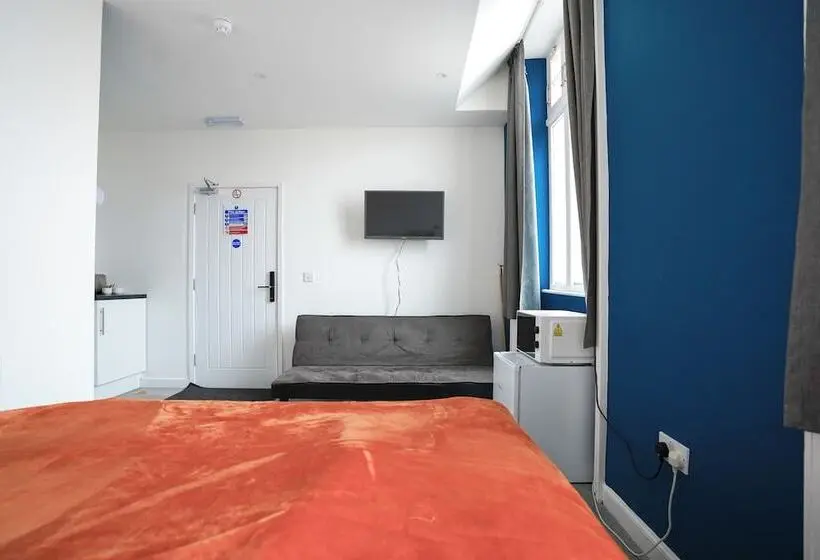 ホテル Homesly Guest Rooms, Comfortable En Suite Guest Rooms With Free Parking And Self Check In