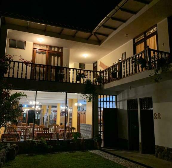 فندق صغير Hostal Restaurant Gocta