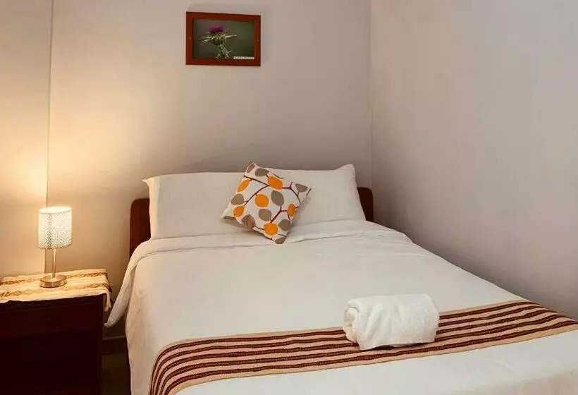 ユースホステル Hostal Restaurant Gocta