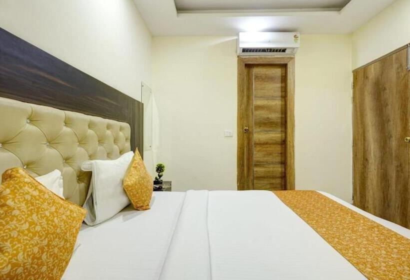 هتل Royal Marina Near Igi Airport Delhi